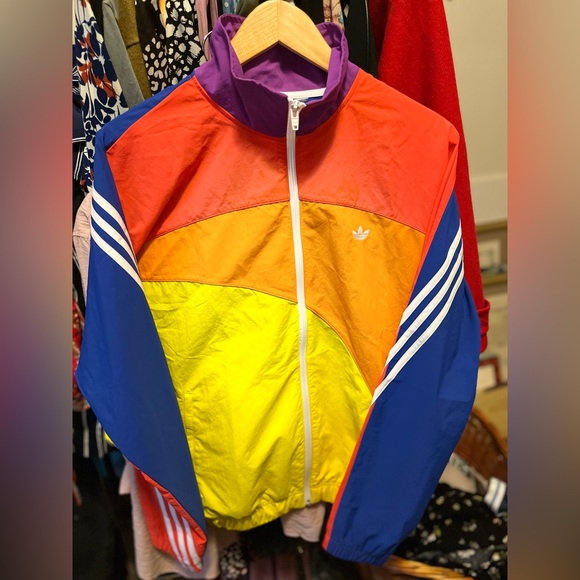 Adidas unisex Rainbow Off-center Windbreaker / Jacket 90’s style #pride - Picture 3 of 9